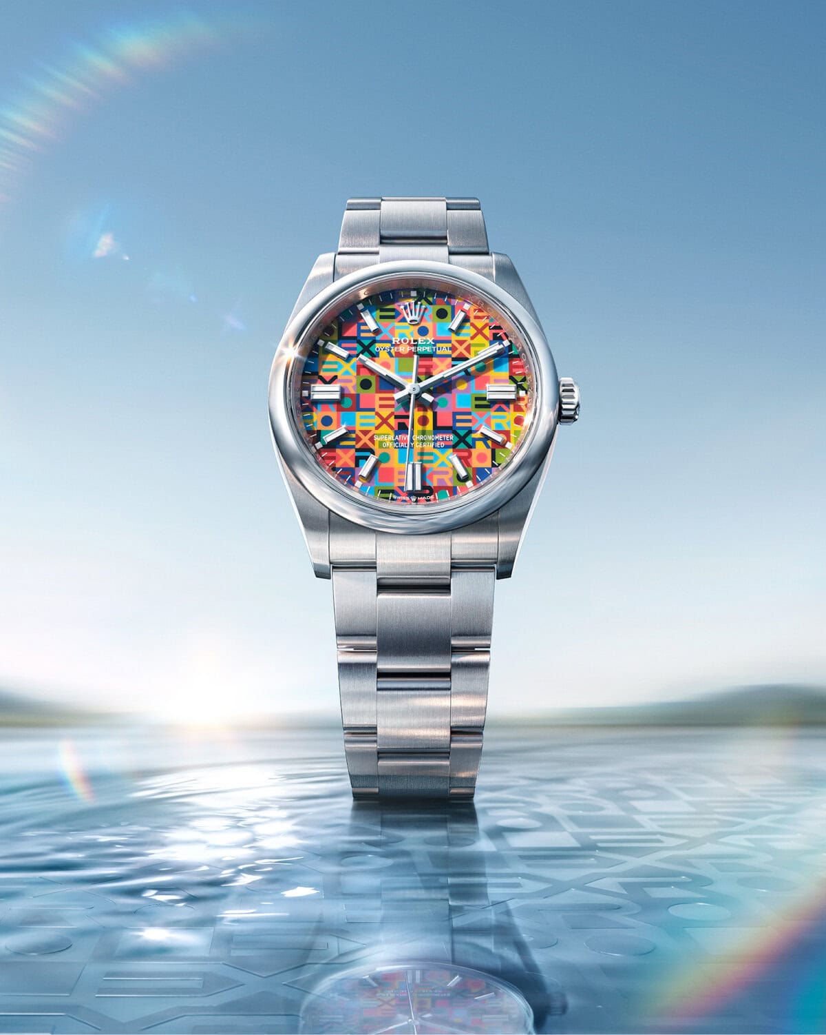 ROLEX-~4 Dial with Honeycomb Motif and Exclusive Display - Hung Cheong